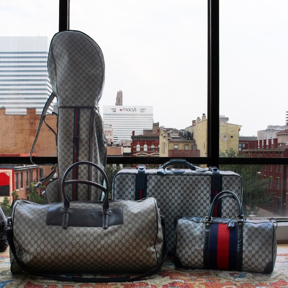 !GUCCI, DIOR, VERSACE FOR SALE! NEW ITEMS WEEKLY!! - Picture 4 of 7